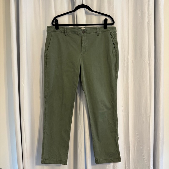 GAP Pants - GAP Girlfriend High Rise Chino Pants Olive Stretch Cotton Women’s 16